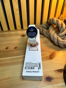 Samsung Galaxy Watch 7 40mm Béžové - 3