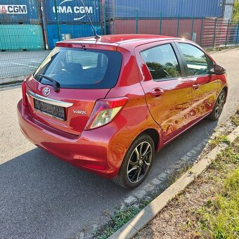 Toyota Yaris 1.33 VVT-i Luna 73kw Svycarsko DPH rezervace - 3