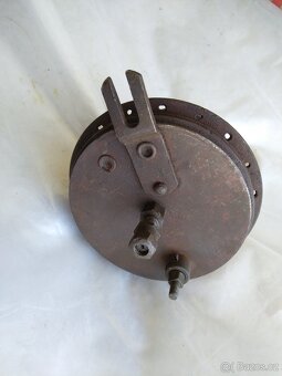 ČZ 175 předválečná zadní střed - 3
