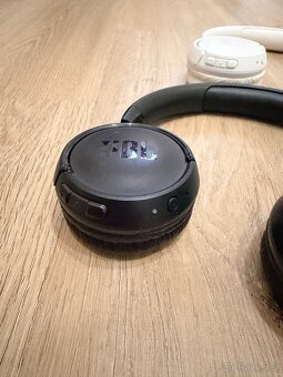Sluchatka jbl 520BT - 3