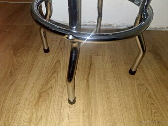 Prodám kytarovou stoličku IBANEZ - 3