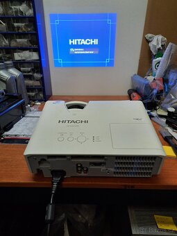 Projektor Hitachi CP-EX250N - 3