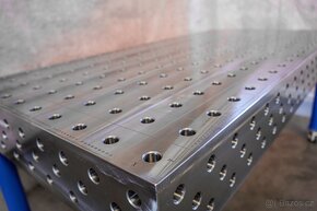 3D kvalitní frézovaný svařovací stůl 25mm - 3