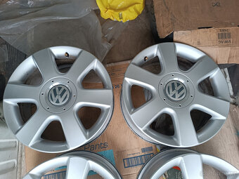 Volkswagen Golf Touran Caddy - alu 6,5x16 et50 - 3