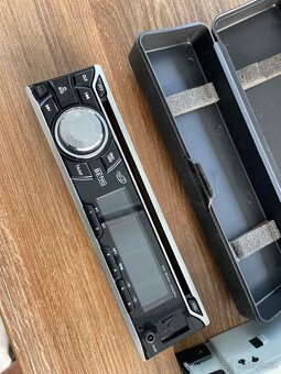 Prodám autorádio BENG s přehráváním CD / USB - 3