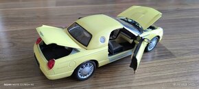 Ford Thunderbird 1:18 Maisto - 3