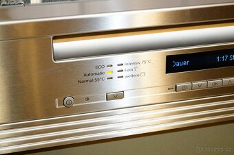 Miele vestavná nerezová myčka G 6410 SCi, tři koše - 3