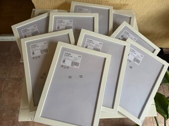 Ikea Fiskbo 21x30 bílý rám rámeček 11 ks - 3