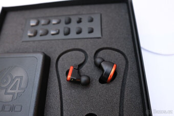 Sluchátka 64 Audio Tia Fourte TOTL iem, jako nová - 3