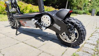 Elektrokoloběžka Nitro scooters XE1200 SL (V2) - 3