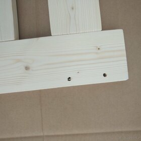 drevena postel 140x200 borovice ze dreva S rostem - 3