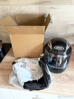 Motocyklová helma - 3