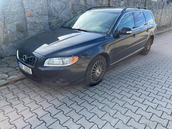 Volvo V70 2010 XENONY KŮŽE NAVIGACE - 3