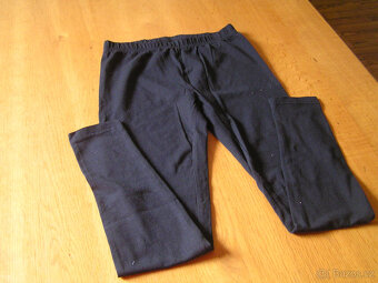 Dívčí kalhoty, tepláky 110 -118, legíny, nové - 3