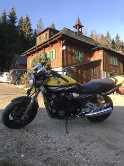Yamaha 1300 xjr - 3