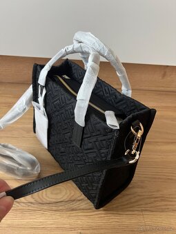 Kabelka Tommy Hilfiger - 3