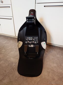 Autosedačka Peddle 360 Pro 2 + FamilyFix 360 Pro - 3