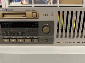 Tascam DA-888 - 3
