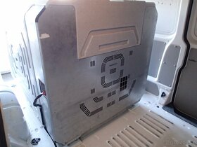 ZÁNOVNÍ AUTO LEDNIČKA EUROENGEL F0720 NDN -> 0°C - 3