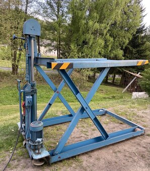 Nůžkový hydraulický zvedák 1,5 t - 3