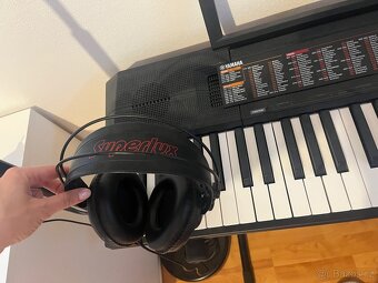 Elektronické klávesy Yamaha PSR-F51 - 3