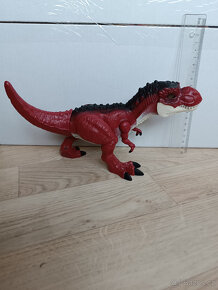 T-rex Tyranosaurus červený - 3