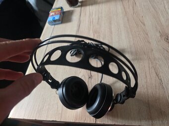 AKG K 140 - 3