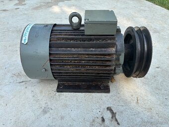 Elektromotor 3kw MEZ Mohelnice 380/220 - 3
