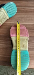 Černé plátěné tenisky vel. 35 - 3