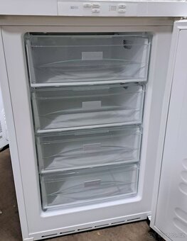 Mrazák 4 šup. Miele. - 3