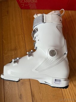 Dámské lyžáky Atomic 26-26,5 - 3