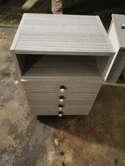 Kancelářský nábytek - 3