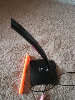 WEB kamera  a stojánkový mikrofon zn Logitech,kabel scart - 3