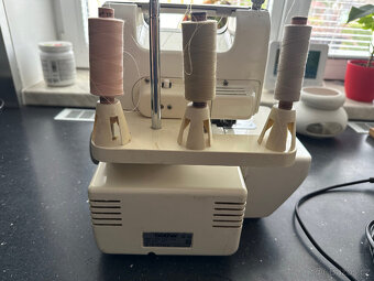 Prodám overlock Brother - 3