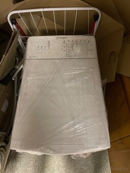 Kompaktní malá pračka INDESIT BTW L50300 EU/N - 3