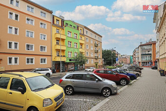 Prodej bytu 2+1, 33 m², Karlovy Vary, ul. Vítězná - 3