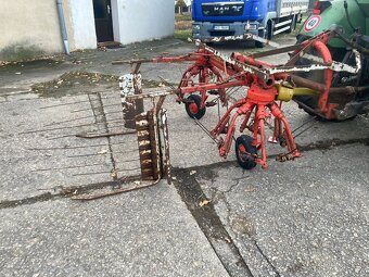 Obraceč i shrnovač Kuhn GRS - 3