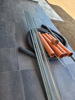 Materiál ze stavby - 3