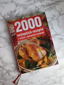 2000 receptů a Moučníky - dvě kuchařky - 3