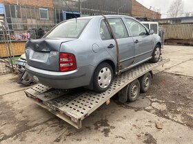 Škoda Fabia 1 sedan prodám přední světla tel 731328873 - 3