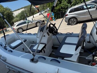 Prodám Highfield + Honda 20HP + vozík + bimini - 3