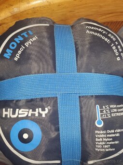 Spacák Husky - 3