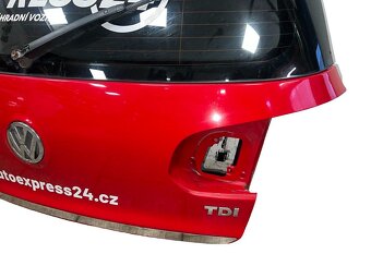 Páté dveře červená barva LY3D VW Golf 6 hatchback 2010 - 3