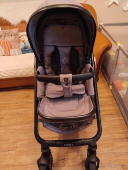 Kočárek Moon Nuova - 3