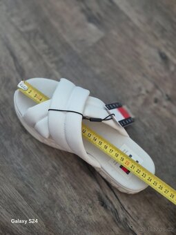 Pantofle TOMMY HILFIGER velikost 38 - 3