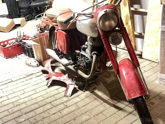 JAWA 250 + NÁHRADNÍ DÍLY (3 motory) - 3