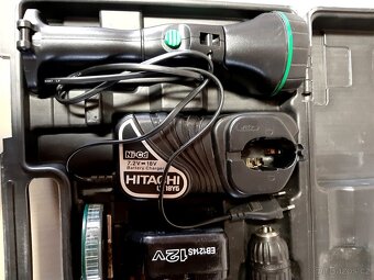 Hitachi akušroubovák+svítilna kufr - 3