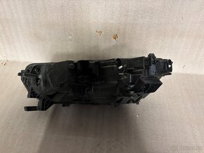 Pravý full led světlomet Octavia IV - 3