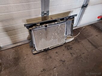 chladičová stěnu na Peugeot 307 HDI. - 3