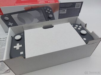 Nintendo Switch Lite šedé - 3